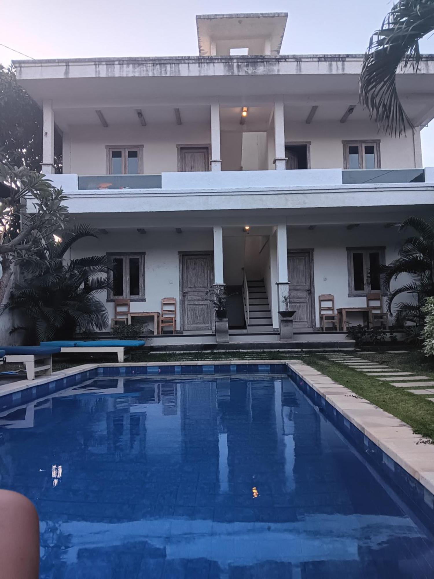 אמד Adore Guesthouse מראה חיצוני תמונה
