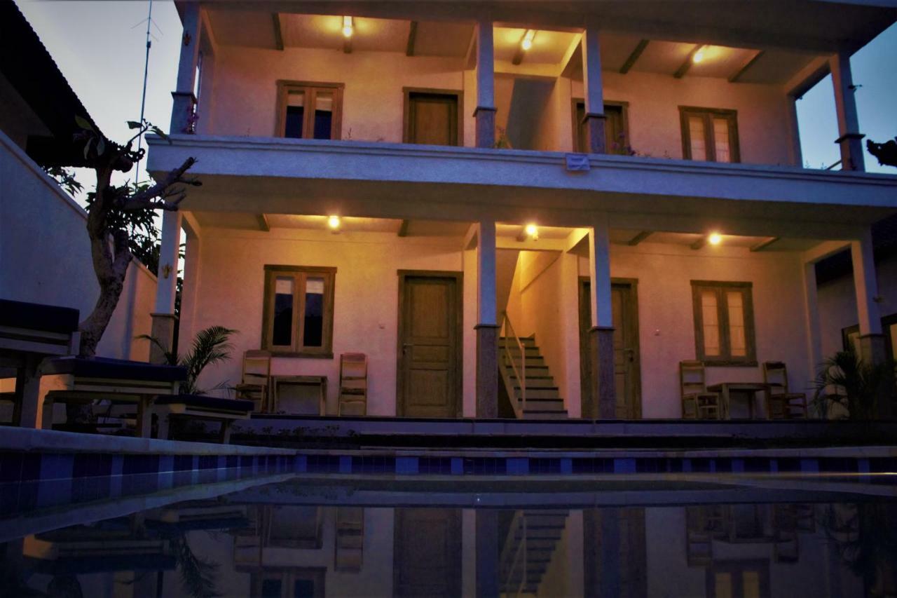 אמד Adore Guesthouse מראה חיצוני תמונה